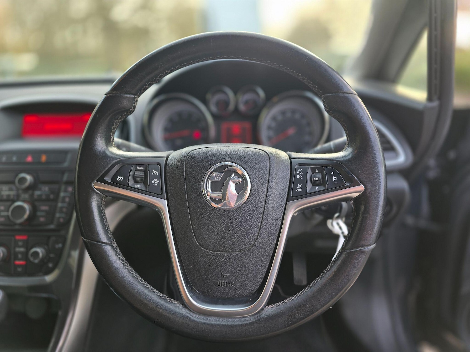 Used Vauxhall Astra for sale - 77783848: Photo 42