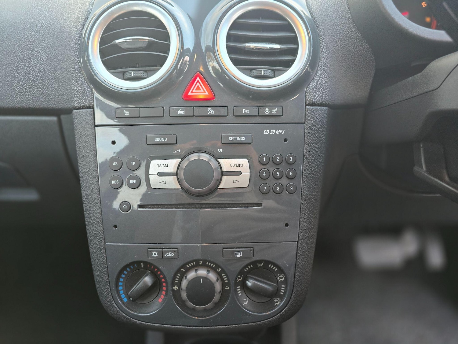 Used Vauxhall Corsa 2011 for sale - 77424695: Photo 71