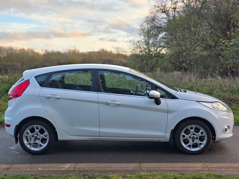 Used Ford Fiesta 2011 for sale - 76884553: Photo 15