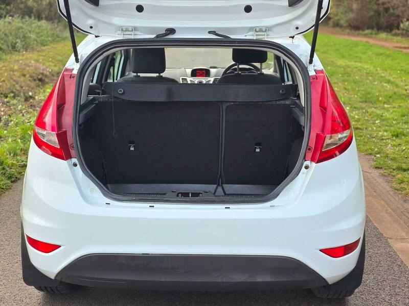 Used Ford Fiesta 2011 for sale - 76884553: Photo 28