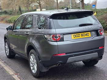 Used Land Rover Discovery Sport 2016 for sale - 77403509: Photo