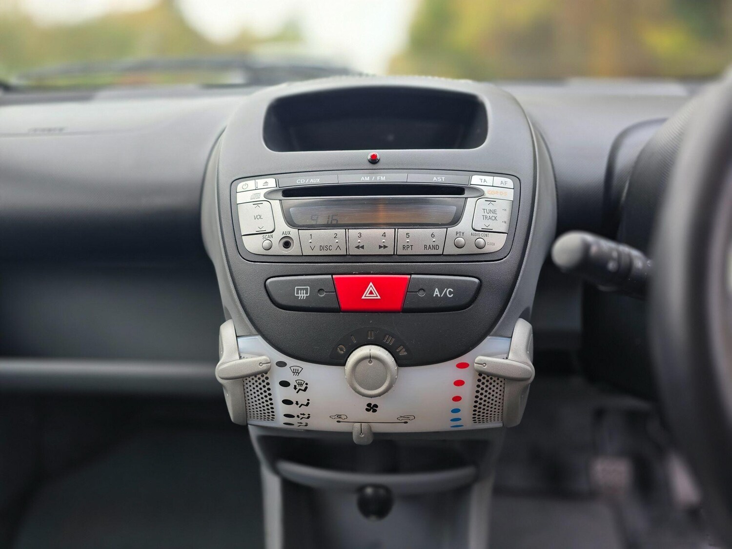 Used Toyota AYGO 2009 for sale - 77426068: Photo 21