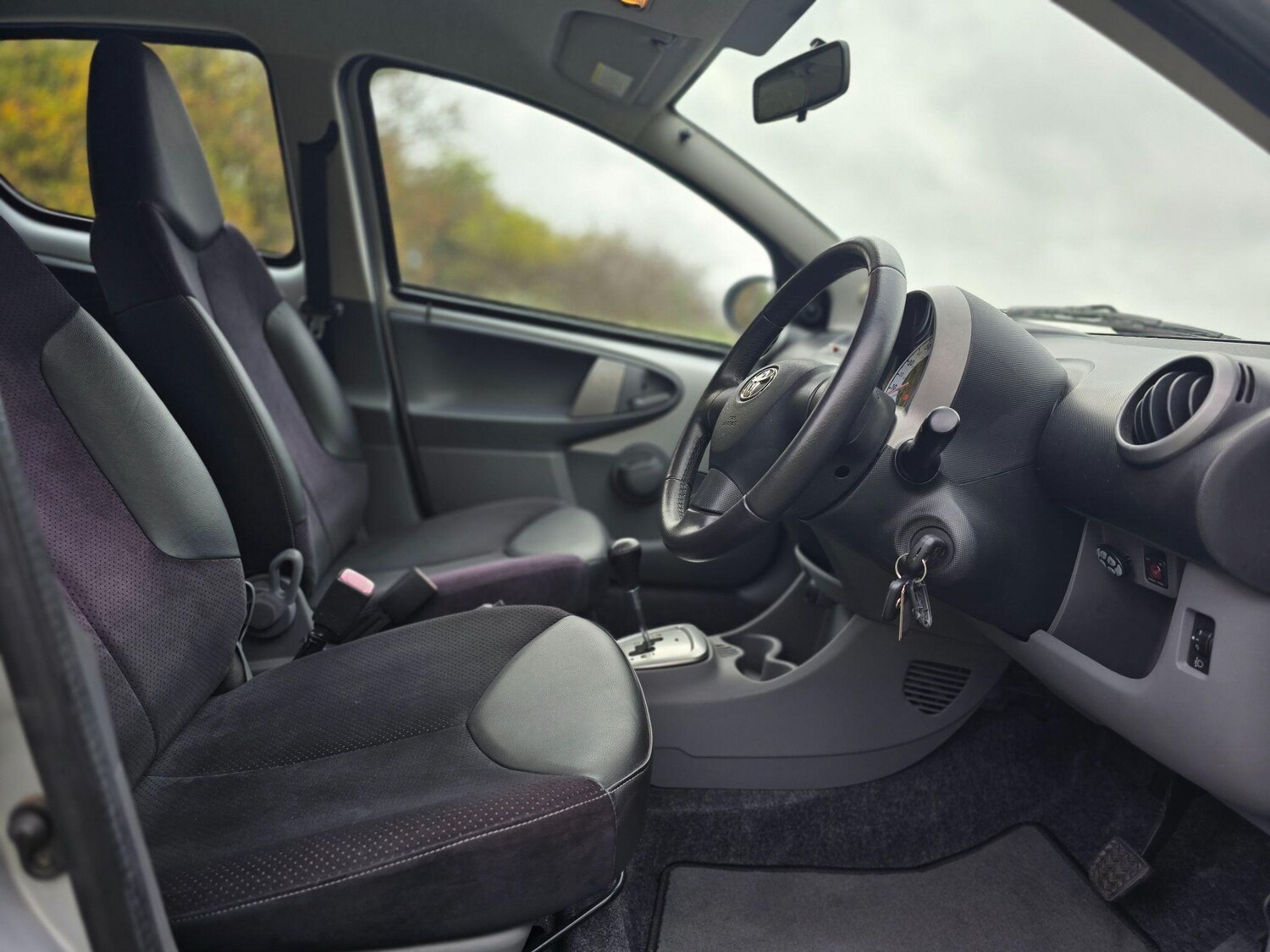 Used Toyota AYGO 2009 for sale - 77426068: Photo 26