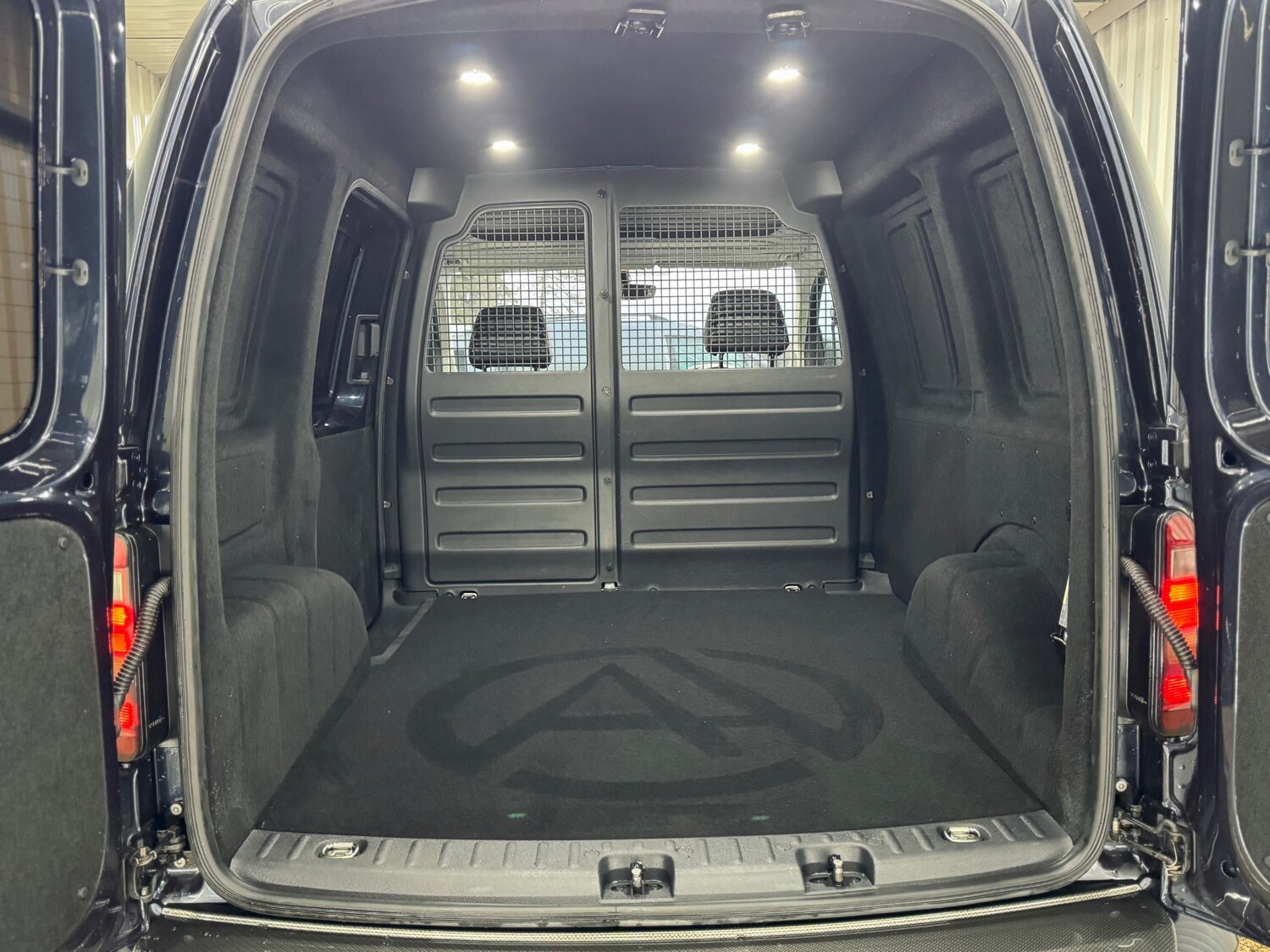 Used Volkswagen Caddy 2016 for sale - 78053072: Photo 14