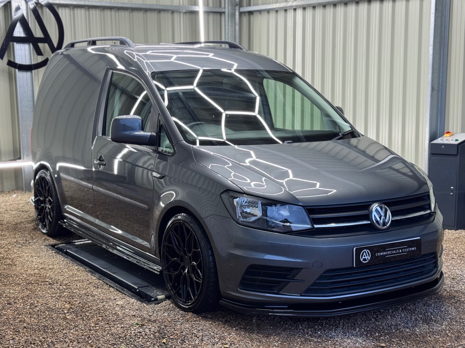 Used Volkswagen Caddy 2017 for sale - 76848494: Photo 2