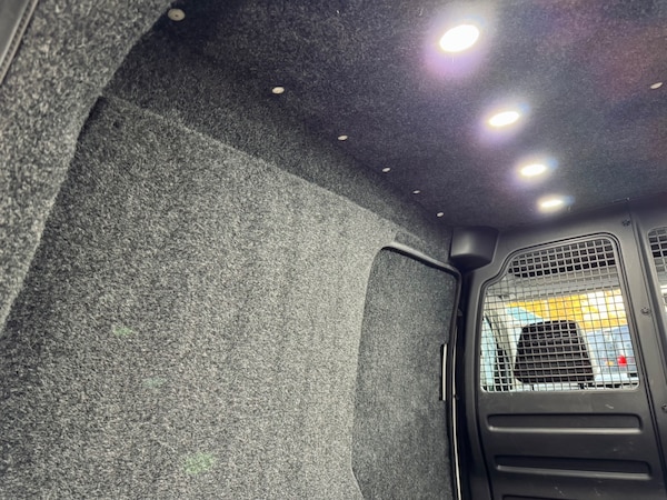 Used Volkswagen Caddy 2018 for sale - 74067737: Photo 8