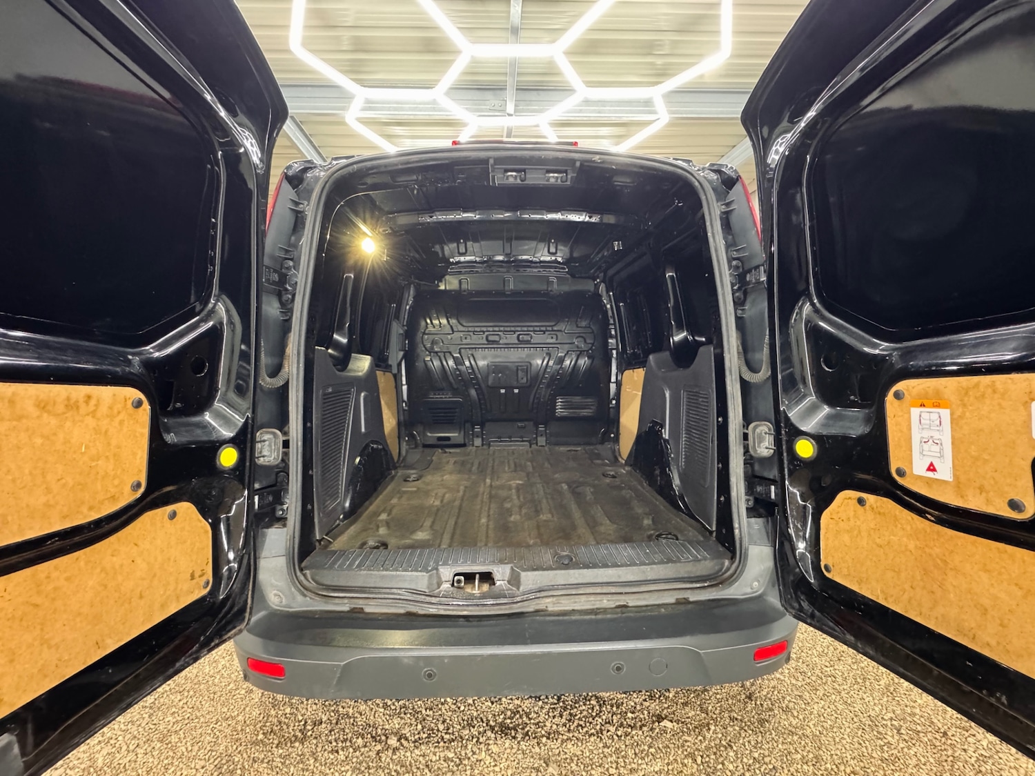 Used Ford Transit Connect 2017 for sale - 78060437: Photo 9