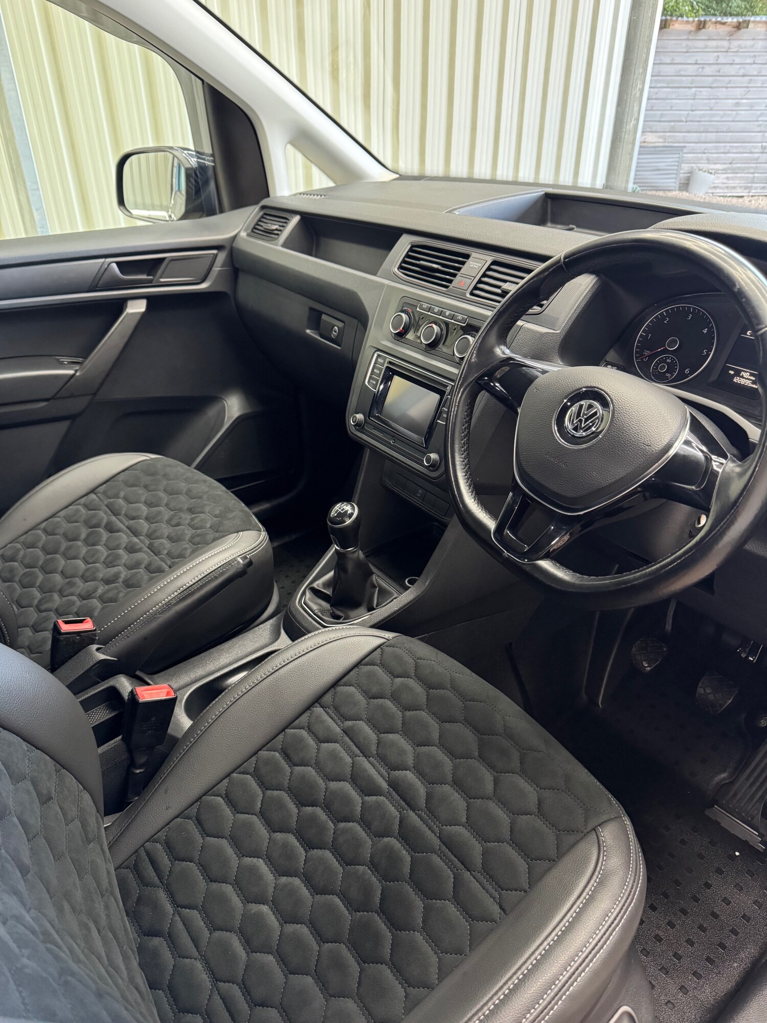 Used Volkswagen Caddy 2017 for sale - 76910663: Photo 14