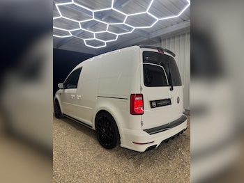 Used Volkswagen Caddy 2017 for sale - 76910663: Photo