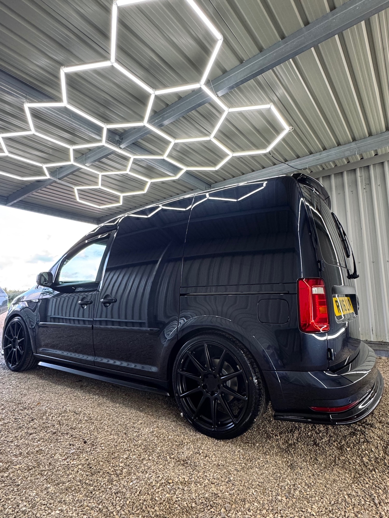 Used Volkswagen Caddy 2017 for sale - 76910663: Photo 5