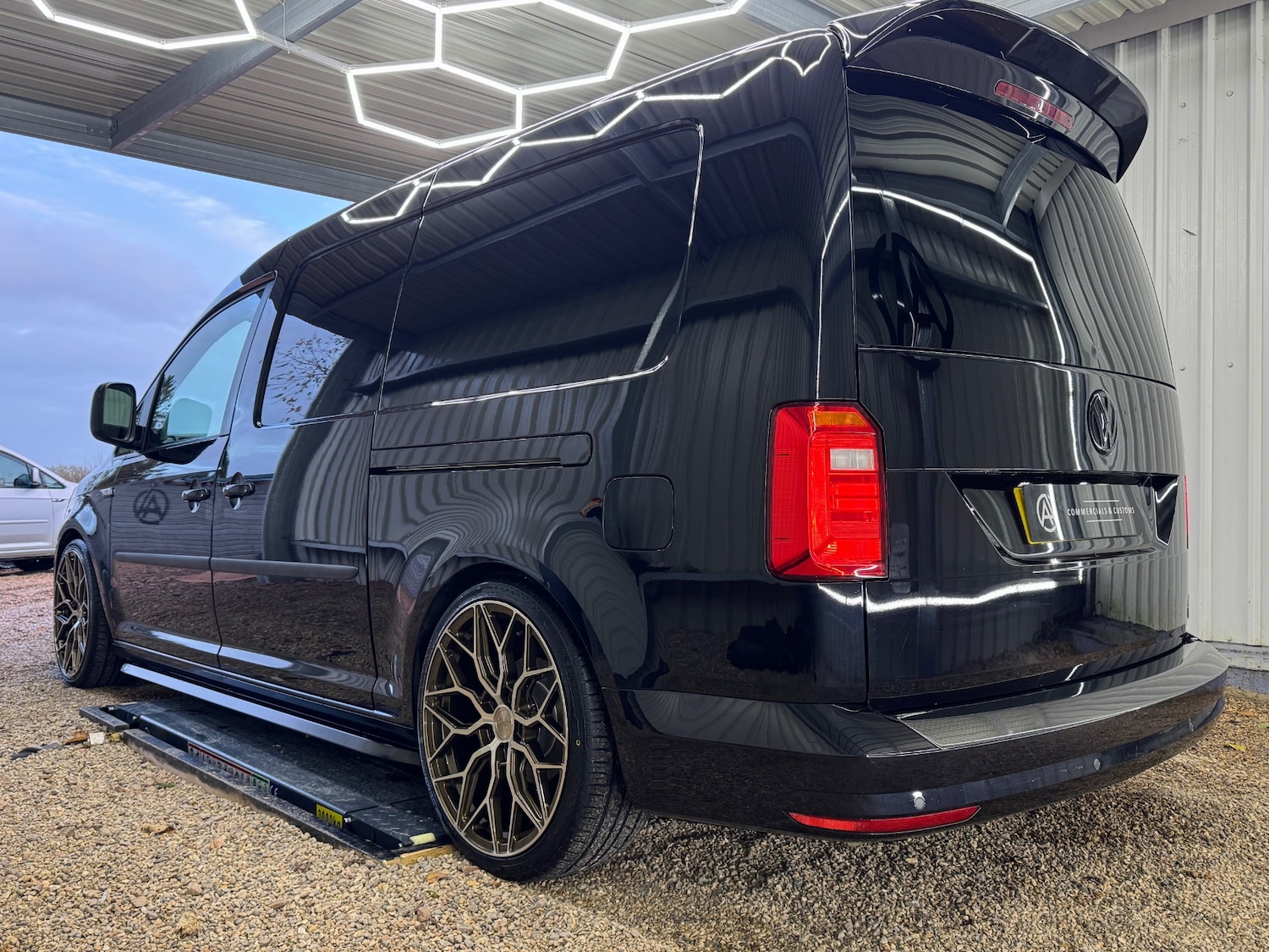 Used Volkswagen Caddy Maxi 2016 for sale - 76847728: Photo 4