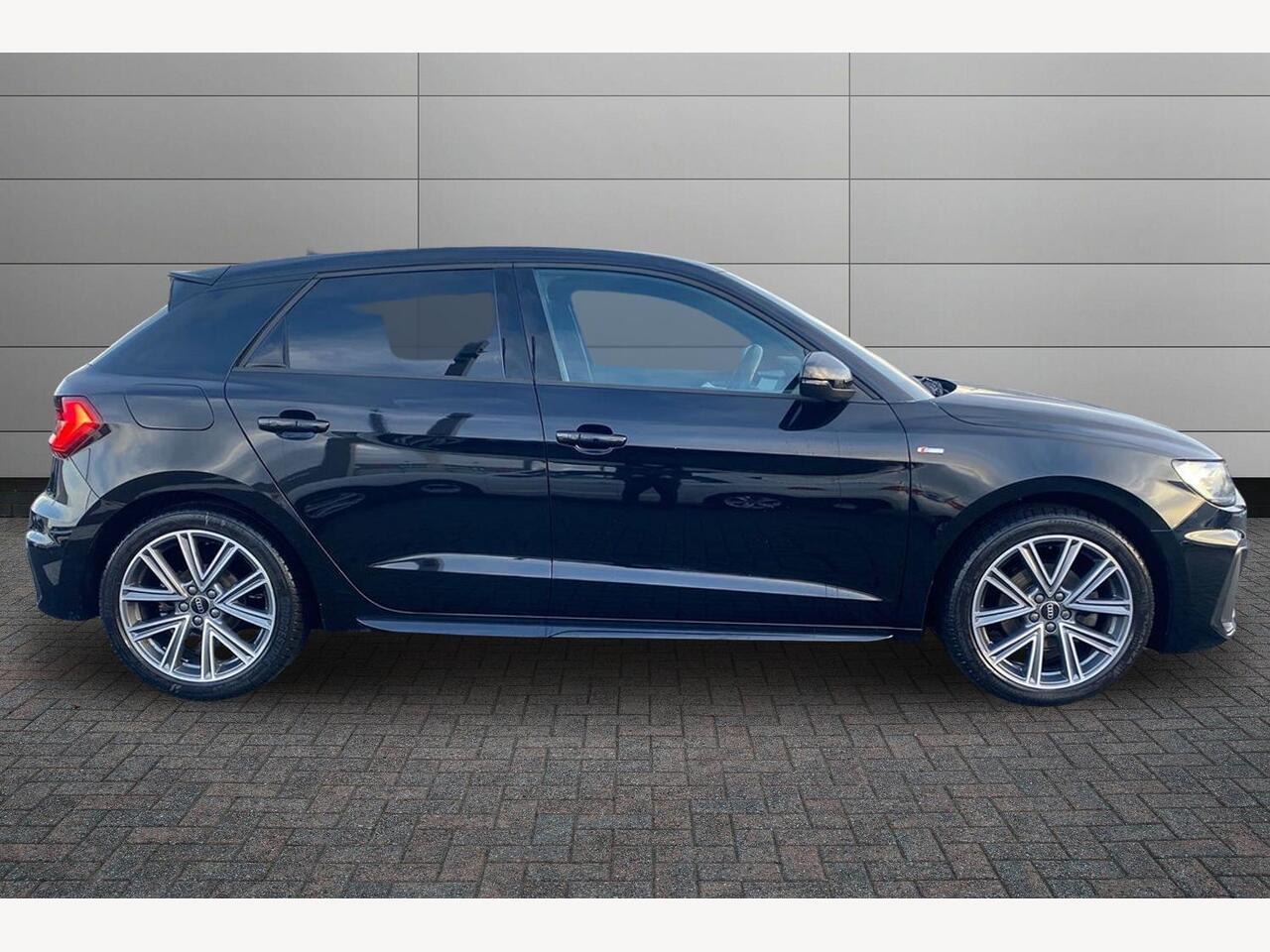 Used Audi A1 2023 for sale - 77031249: Photo 4