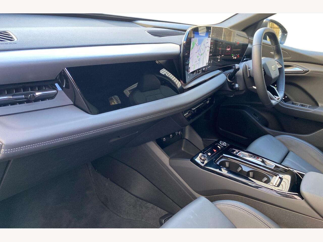 Used Audi Q6 e-tron 2025 for sale - 77927035: Photo 2