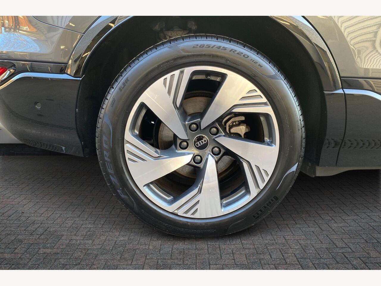 Used Audi Q6 e-tron 2025 for sale - 77927035: Photo 5