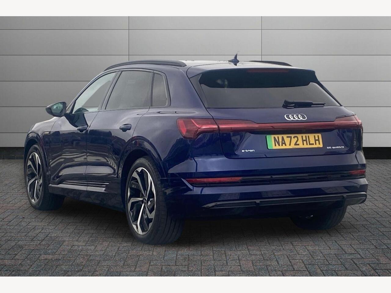 Used Audi e-tron 2022 for sale - 77498332: Photo 4