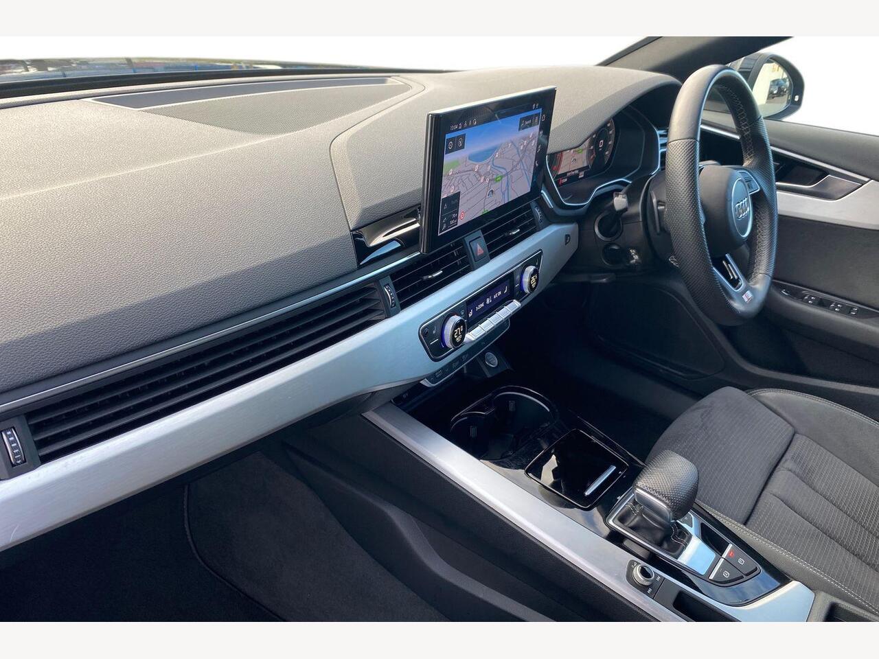 Used Audi A4 2022 for sale - 76674072: Photo 2