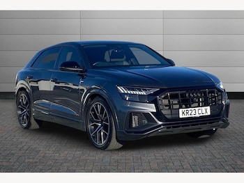 Audi - Q8