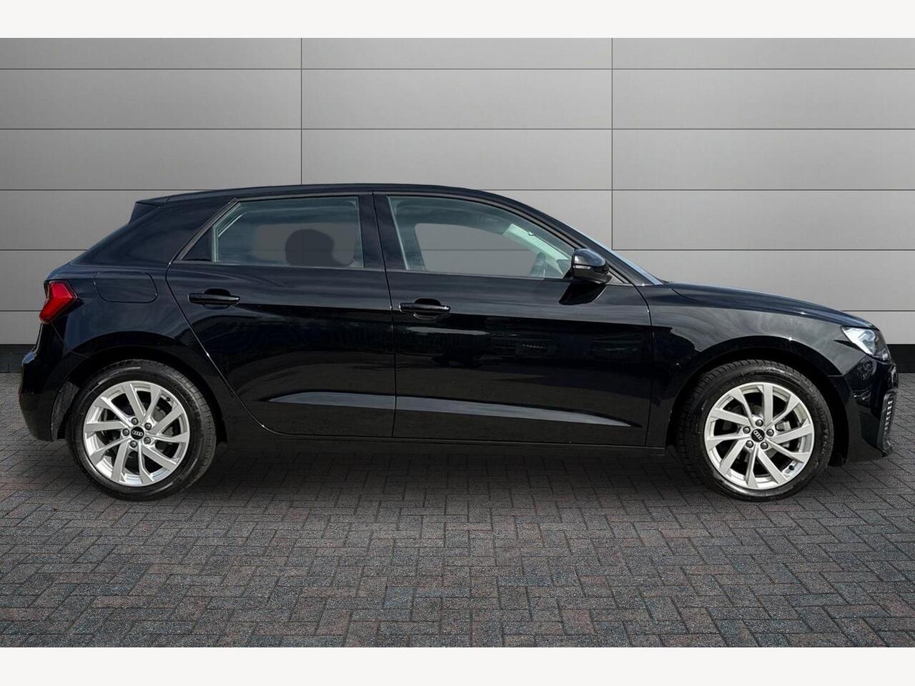 Used Audi A1 2021 for sale - 77009965: Photo 4