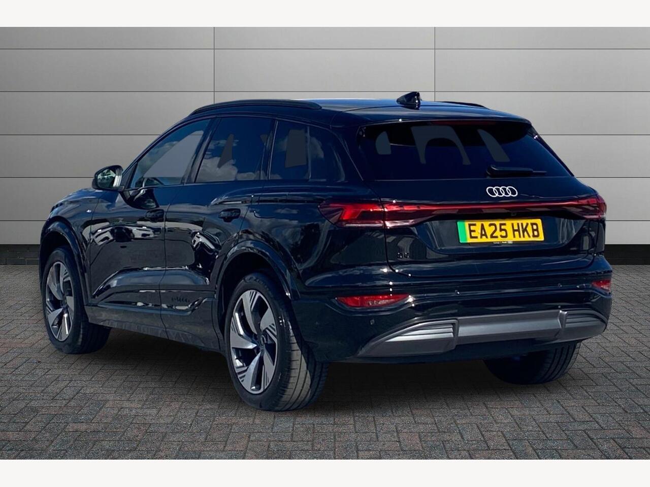 Used Audi Q6 e-tron 2025 for sale - 76679377: Photo 3