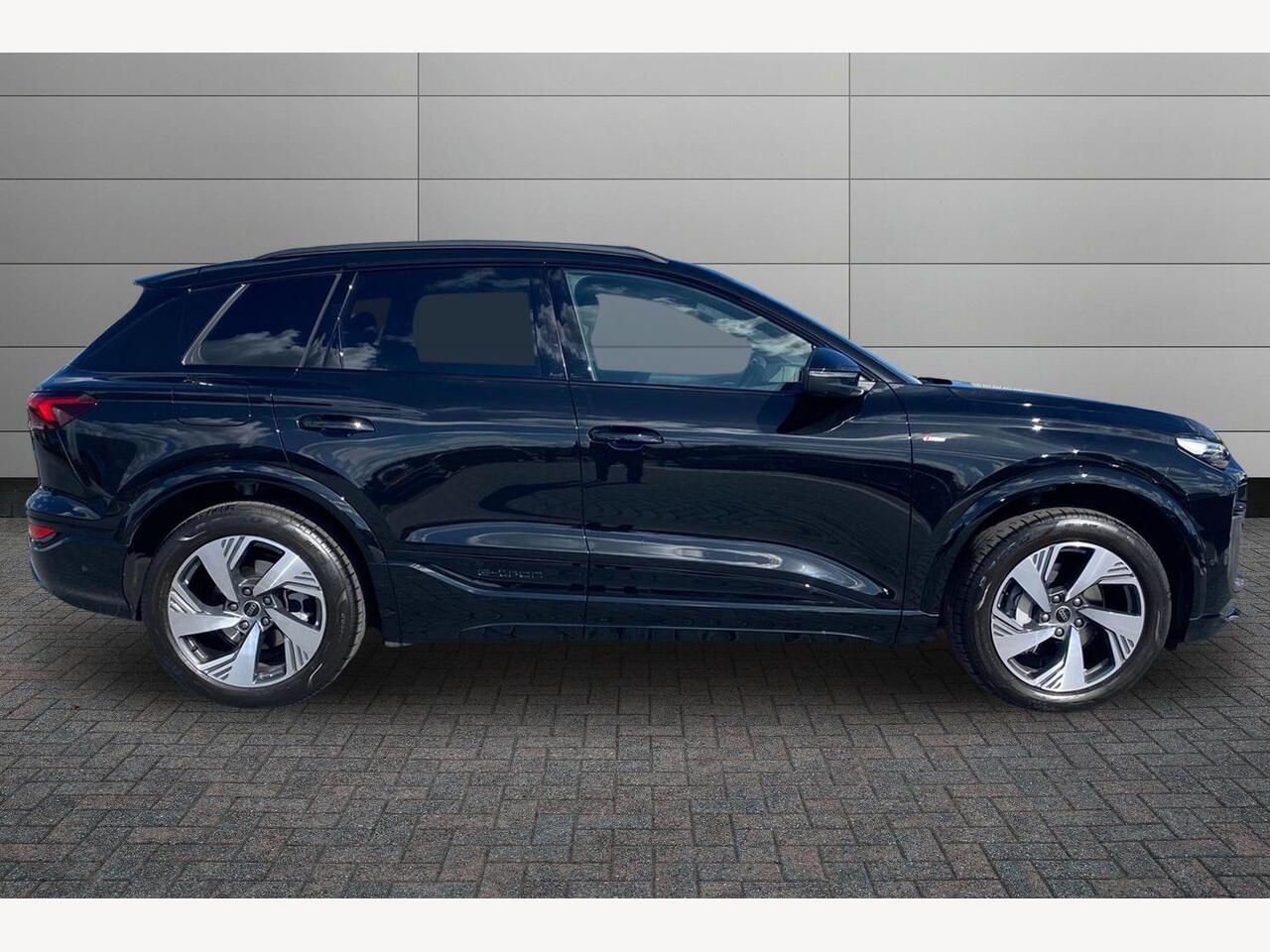 Used Audi Q6 e-tron 2025 for sale - 76679377: Photo 4