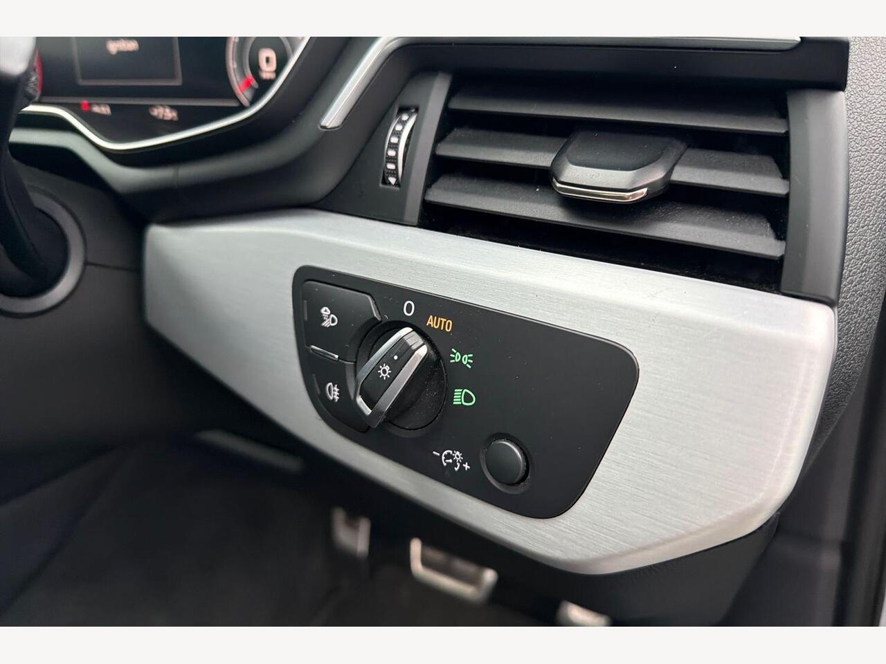 Used Audi A4 2020 for sale - 77177909: Photo 16