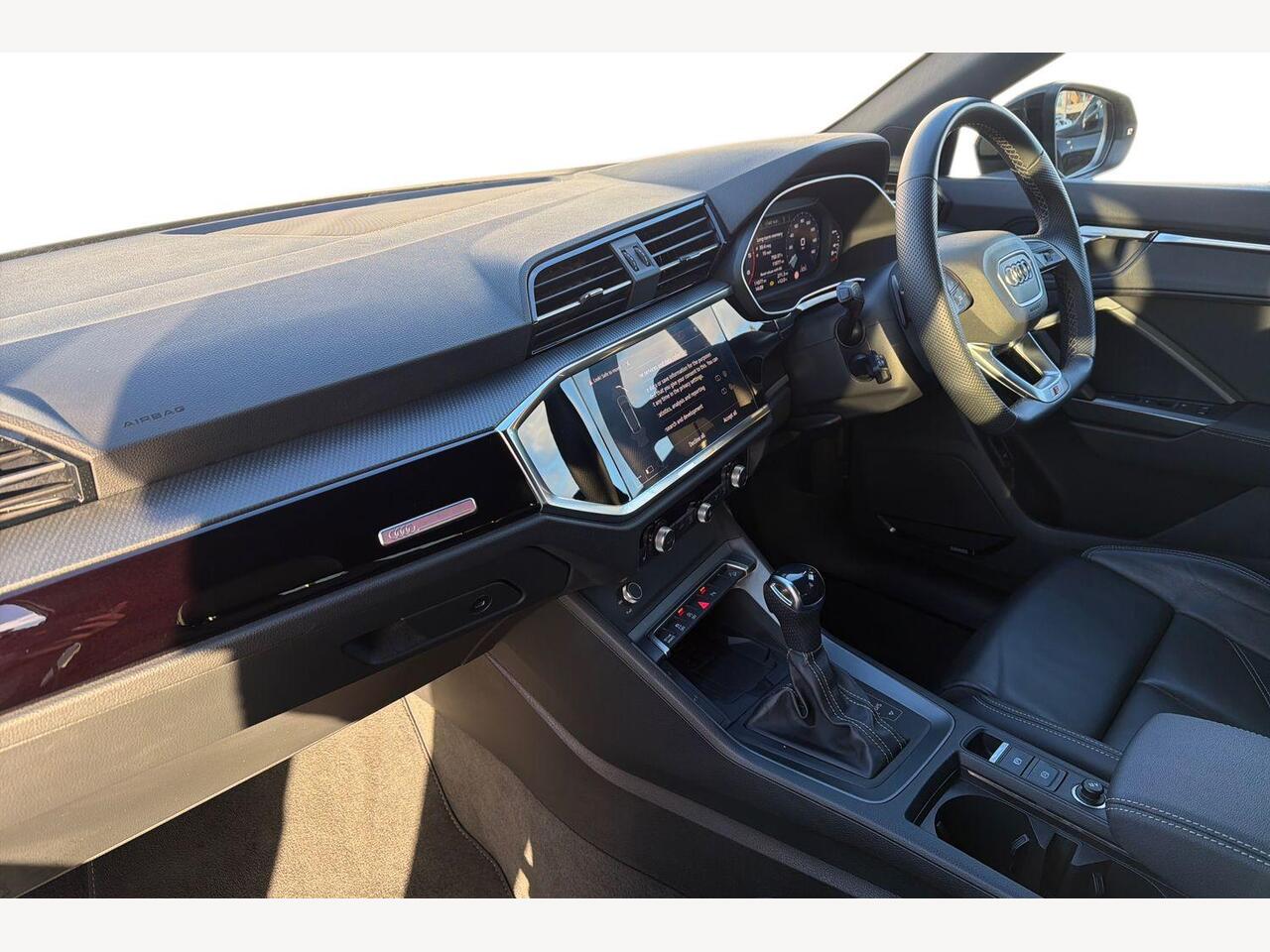 Used Audi Q3 2024 for sale - 76927650: Photo 2