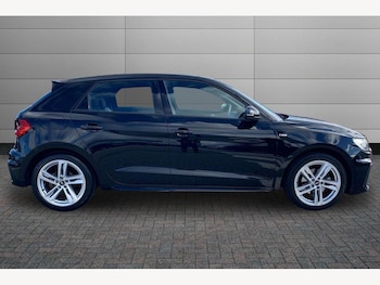 Used Audi A1 2023 for sale - 77009971: Photo