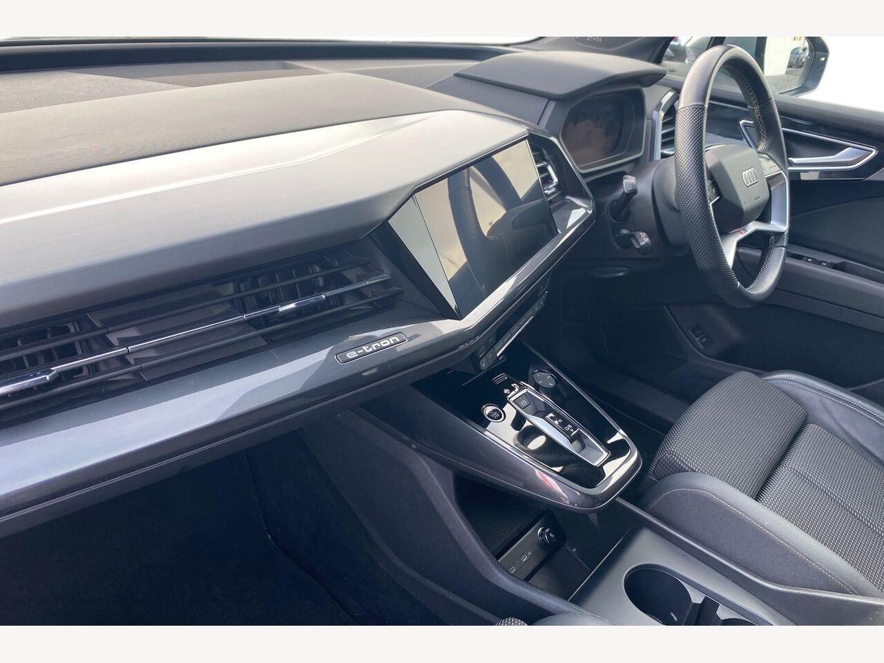 Used Audi Q4 e-tron 2022 for sale - 77498281: Photo 2