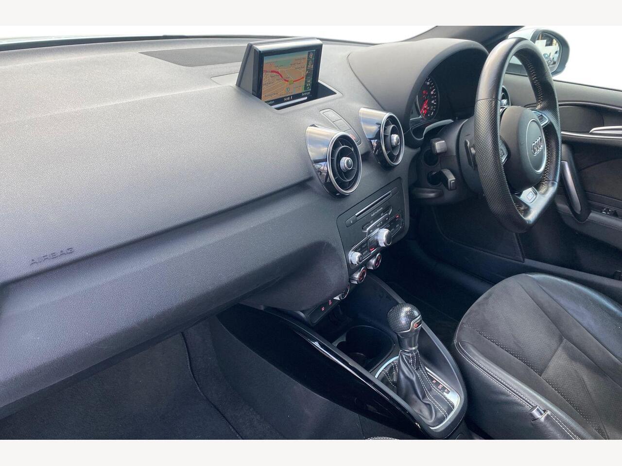 Used Audi A1 2018 for sale - 76673667: Photo 2