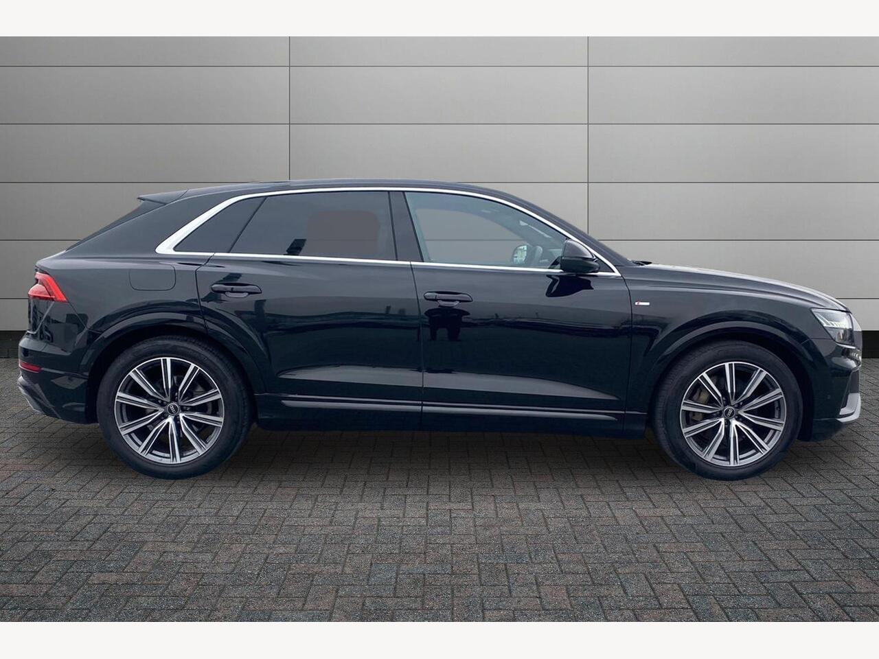 Used Audi Q8 2022 for sale - 77809812: Photo 4