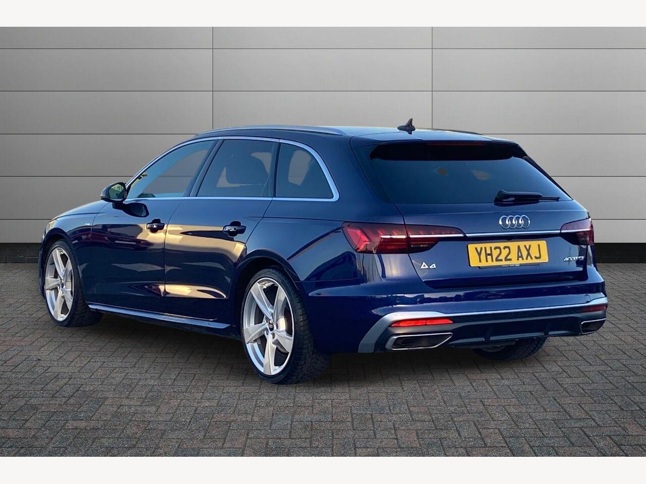 Used Audi A4 2022 for sale - 76674669: Photo 3