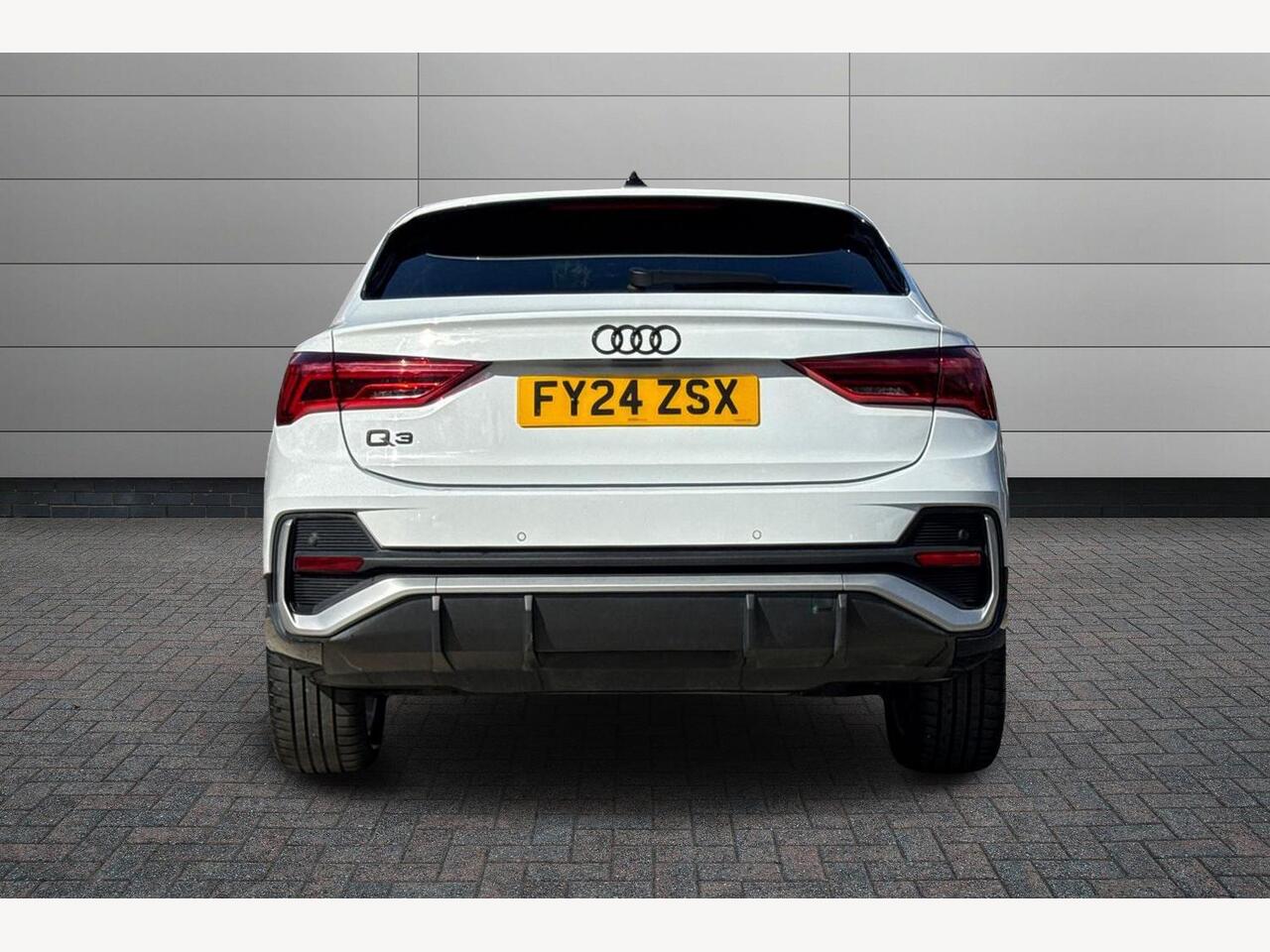 Used Audi Q3 2024 for sale - 77018222: Photo 11