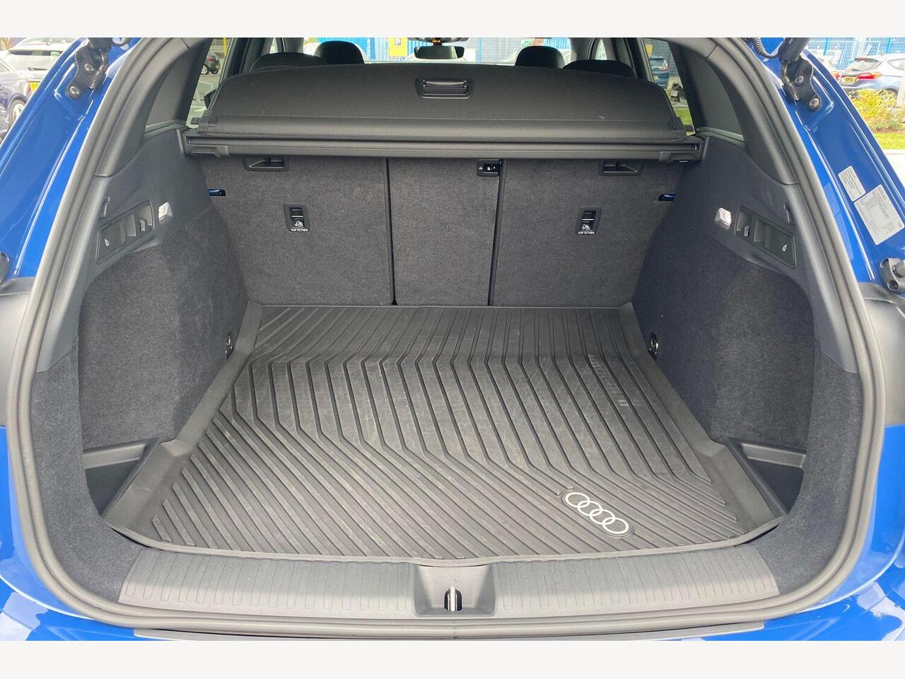 Used Audi Q6 e-tron 2025 for sale - 76679305: Photo 12