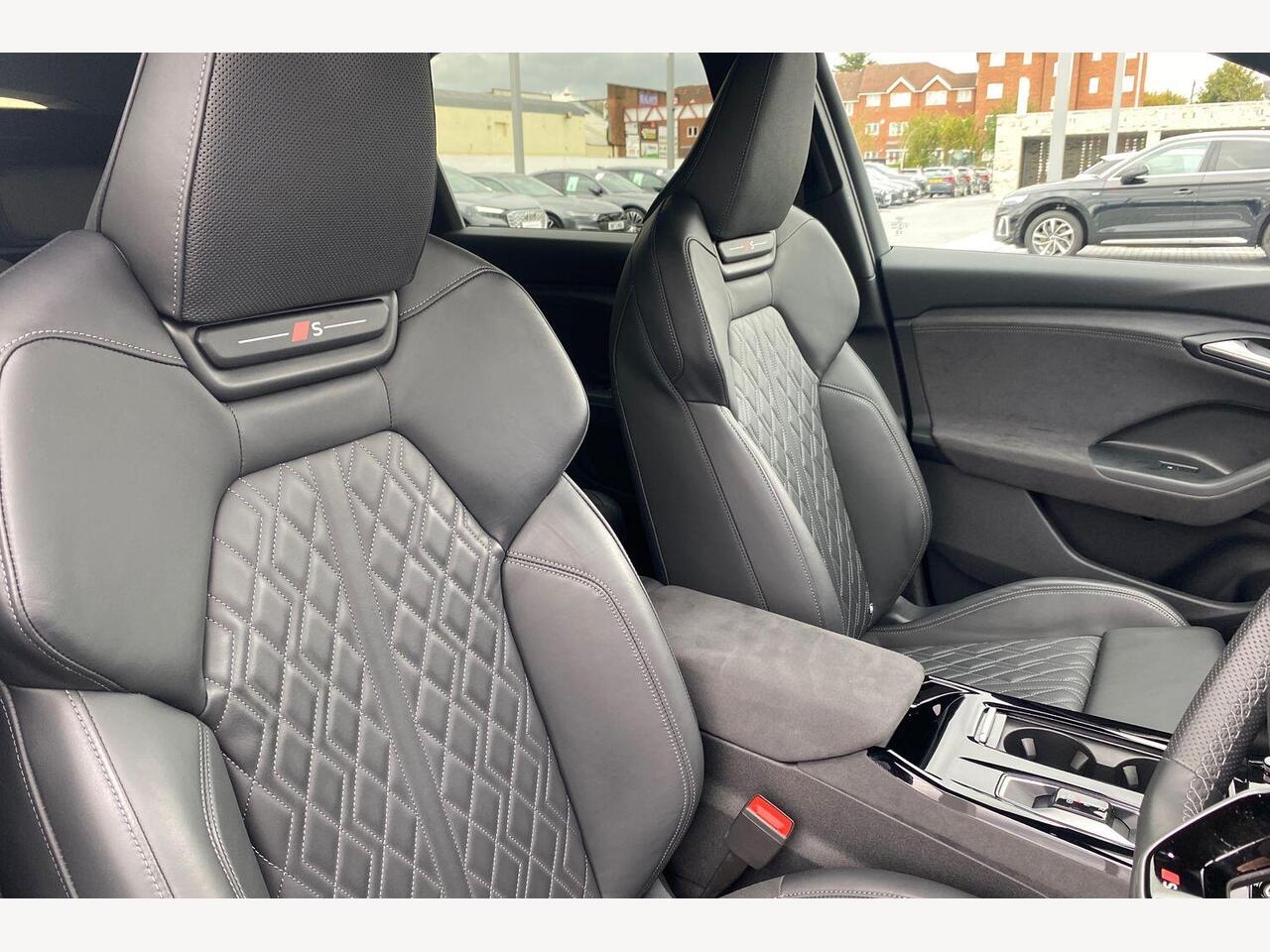 Used Audi Q6 e-tron 2025 for sale - 76679305: Photo 16