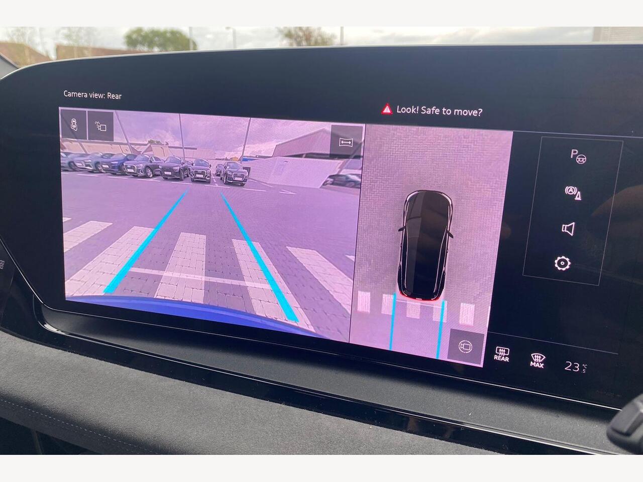 Used Audi Q6 e-tron 2025 for sale - 76679305: Photo 25