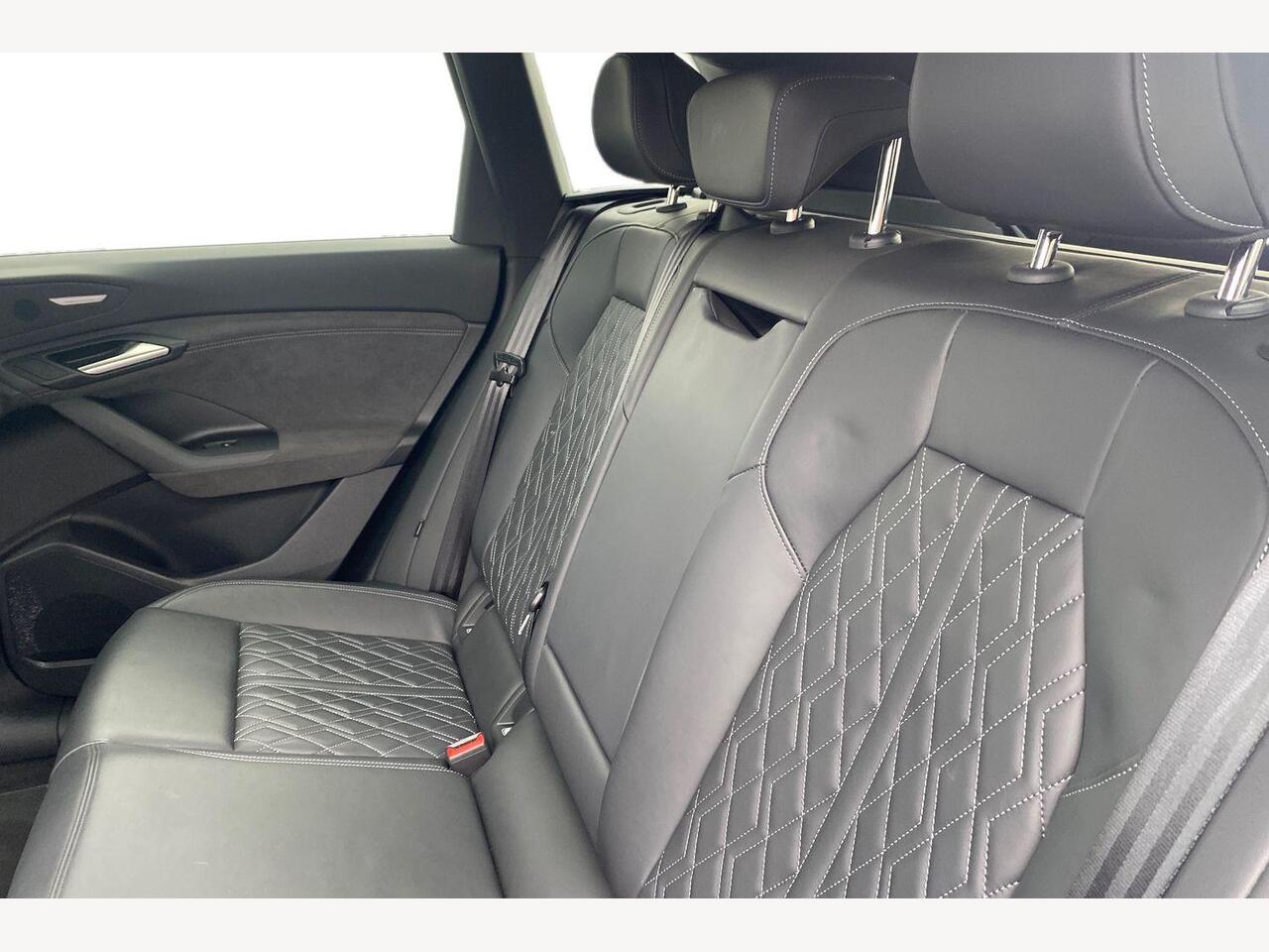 Used Audi Q6 e-tron 2025 for sale - 76679305: Photo 8