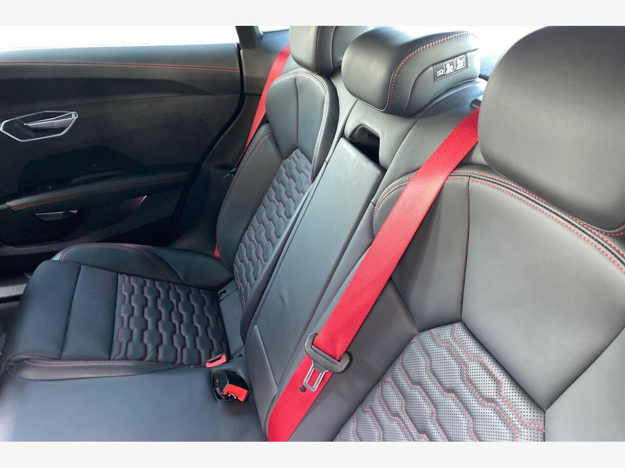 Used Audi RS e-tron GT 2022 for sale - 77673300: Photo 8