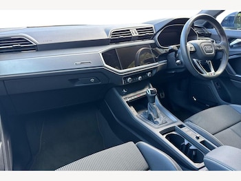 Used Audi Q3 2022 for sale - 77009957: Photo