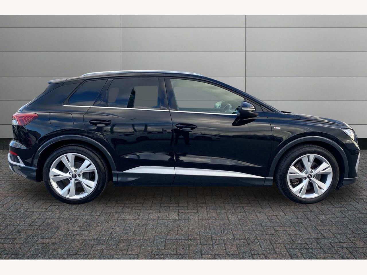 Used Audi Q4 e-tron 2023 for sale - 76675772: Photo 4