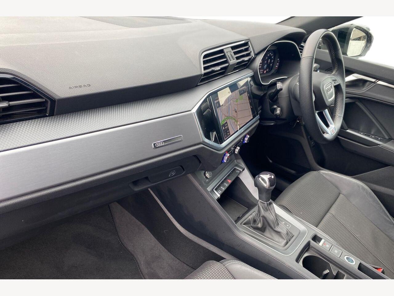 Used Audi Q3 2023 for sale - 77528683: Photo 2