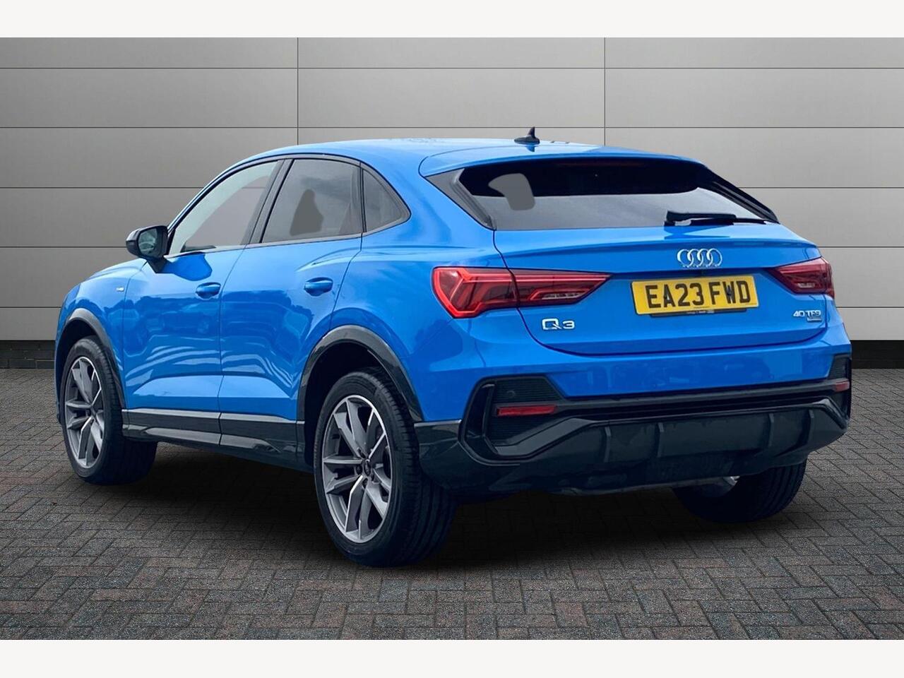 Used Audi Q3 2023 for sale - 76676895: Photo 3