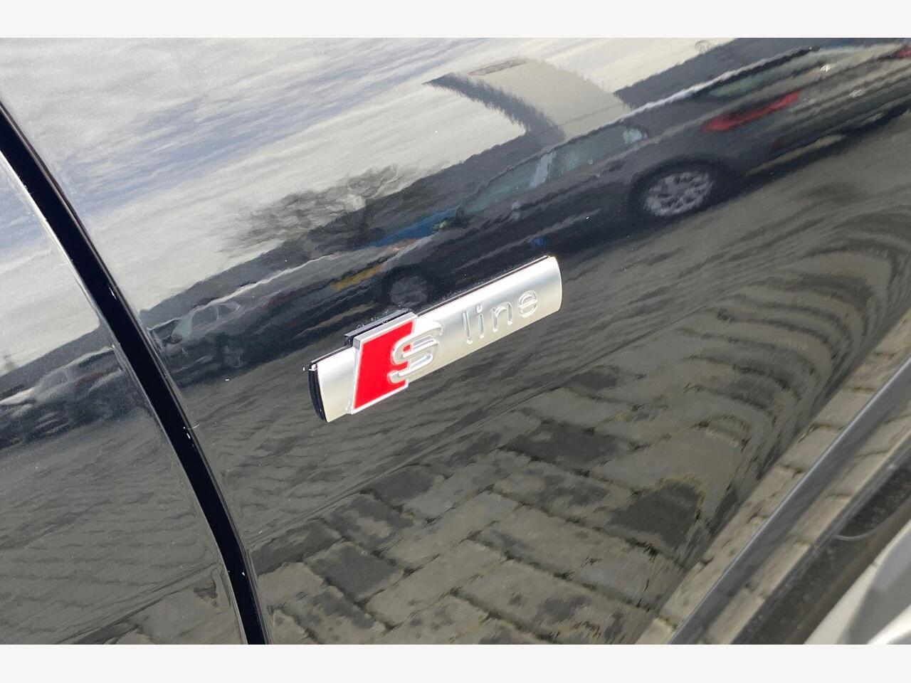 Used Audi Q4 e-tron 2024 for sale - 77910974: Photo 15