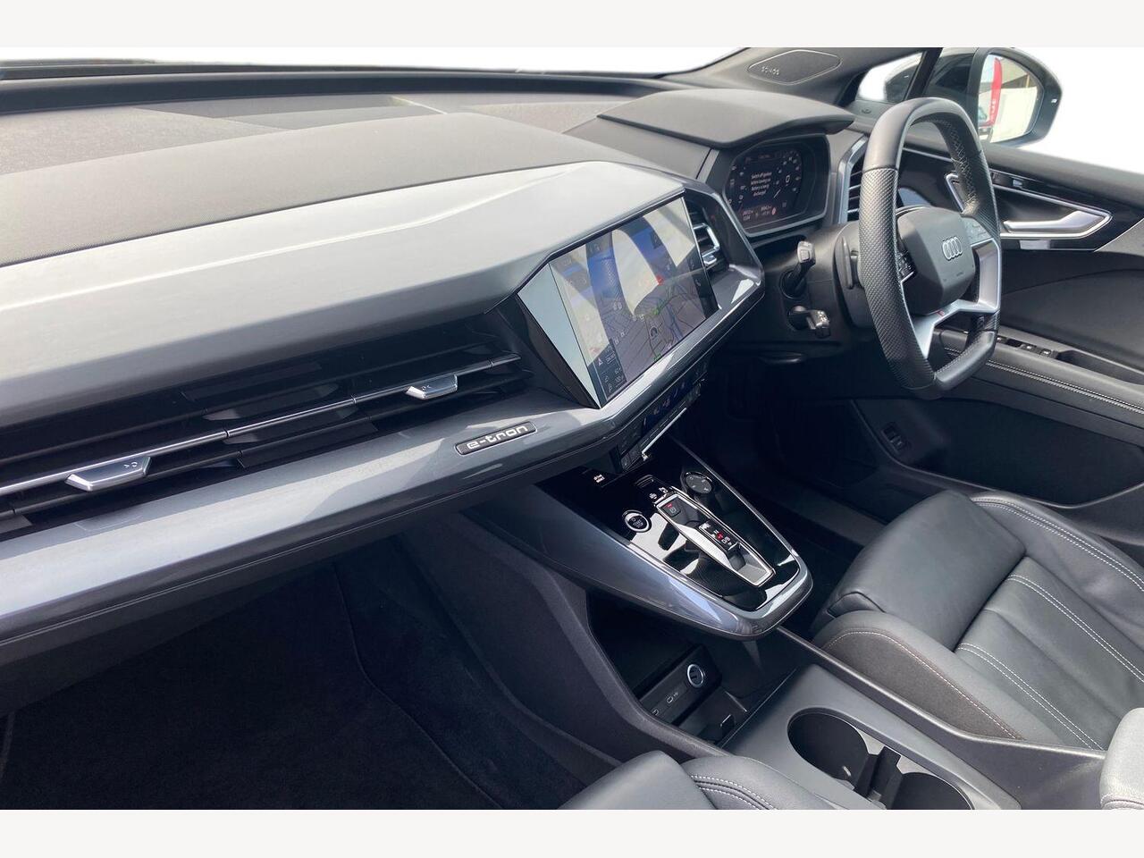 Used Audi Q4 e-tron 2024 for sale - 77910974: Photo 2