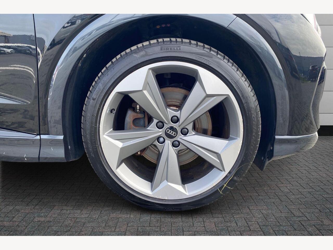 Used Audi Q4 e-tron 2024 for sale - 77910974: Photo 5