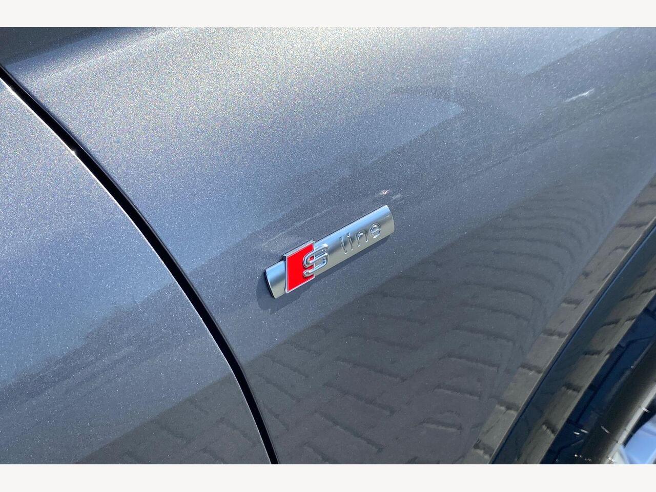 Used Audi Q4 e-tron 2025 for sale - 77927020: Photo 15