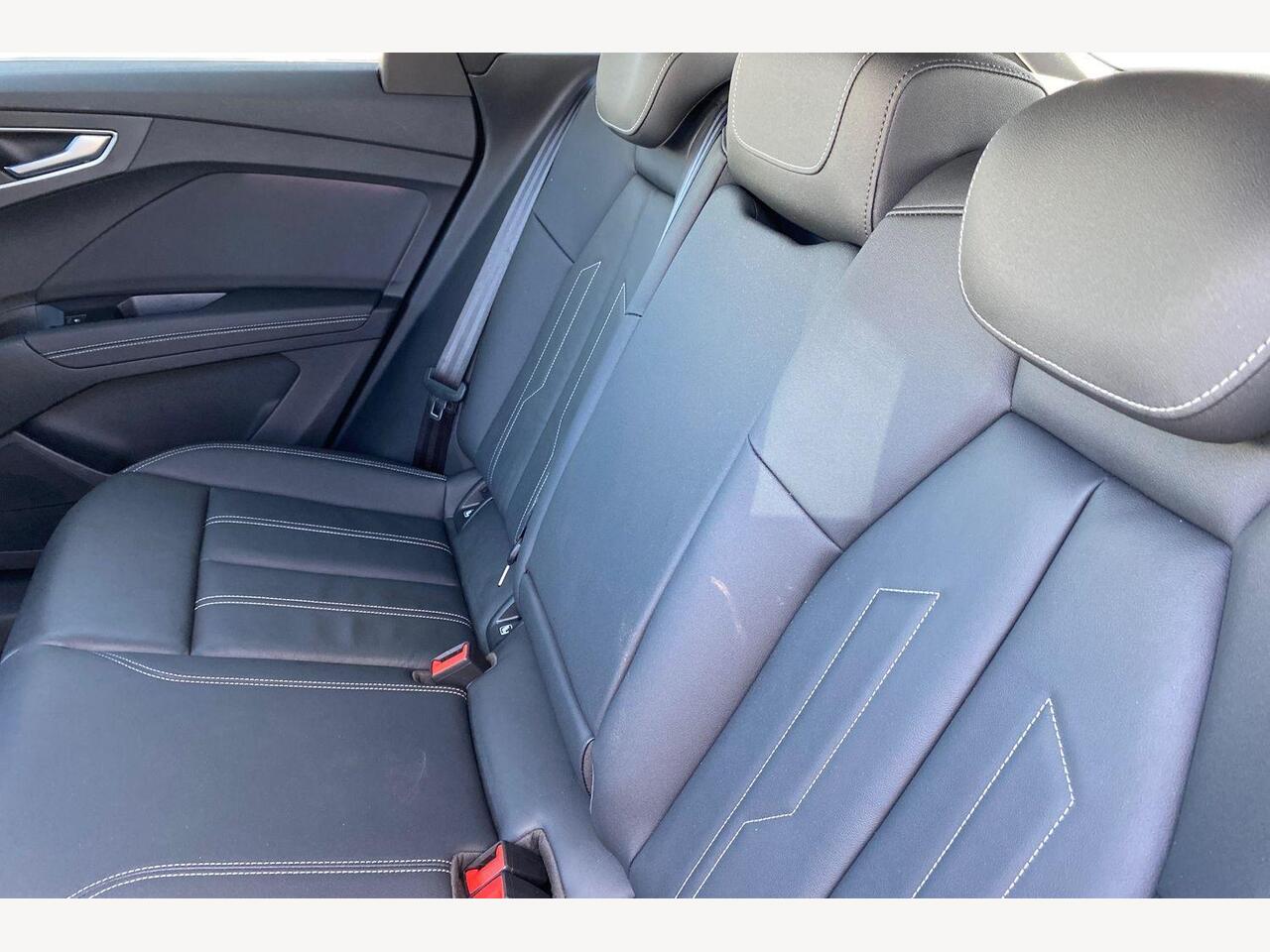 Used Audi Q4 e-tron 2025 for sale - 77927020: Photo 8