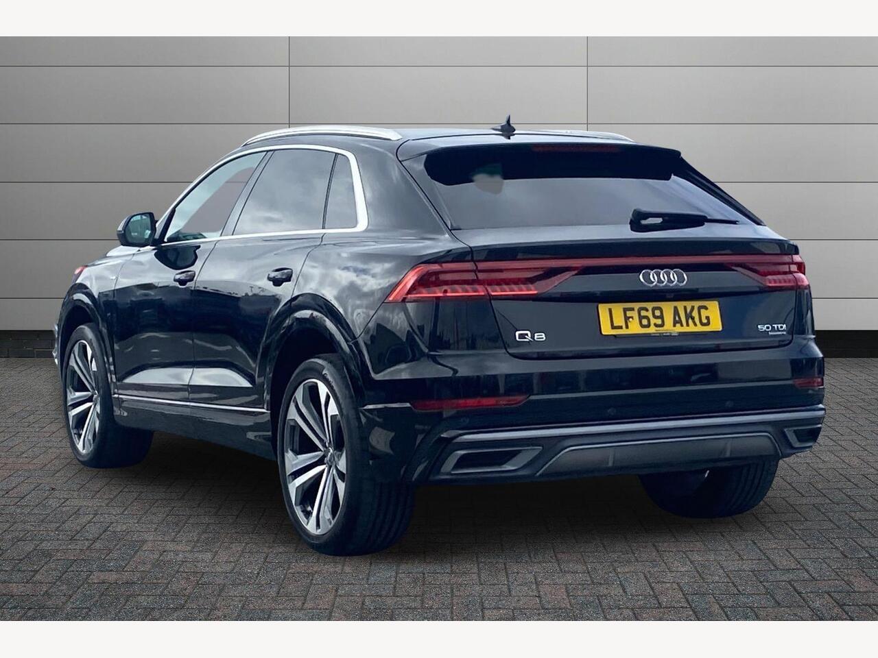 Used Audi Q8 2019 for sale - 78070956: Photo 3