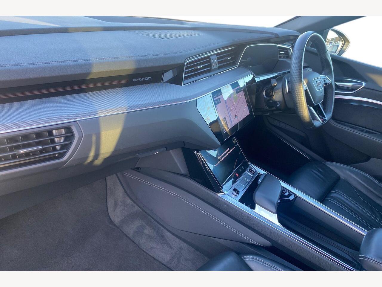 Used Audi Q8 2023 for sale - 77009972: Photo 2