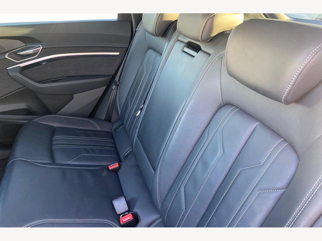 Used Audi Q8 2023 for sale - 77009972: Photo 8