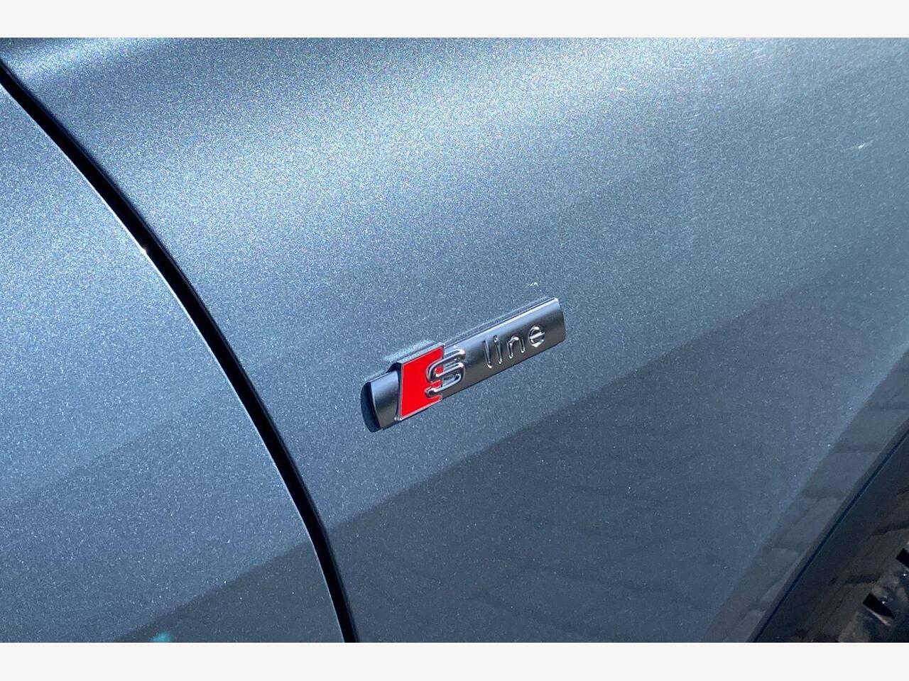 Used Audi Q4 e-tron 2025 for sale - 77927022: Photo 15